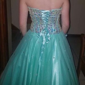 Mint green/teal cupcake prom dress